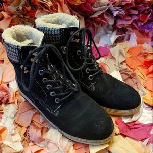 White Mountain Theo Bootie Boots in Black